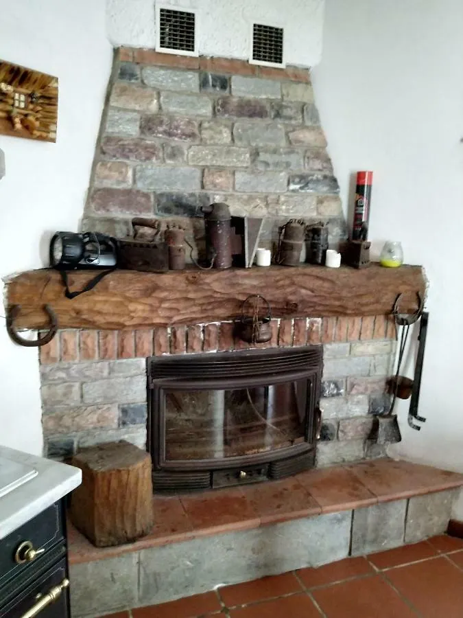 Villa Tra Er Boscu Er Maa à Volastra Hébergement de vacances